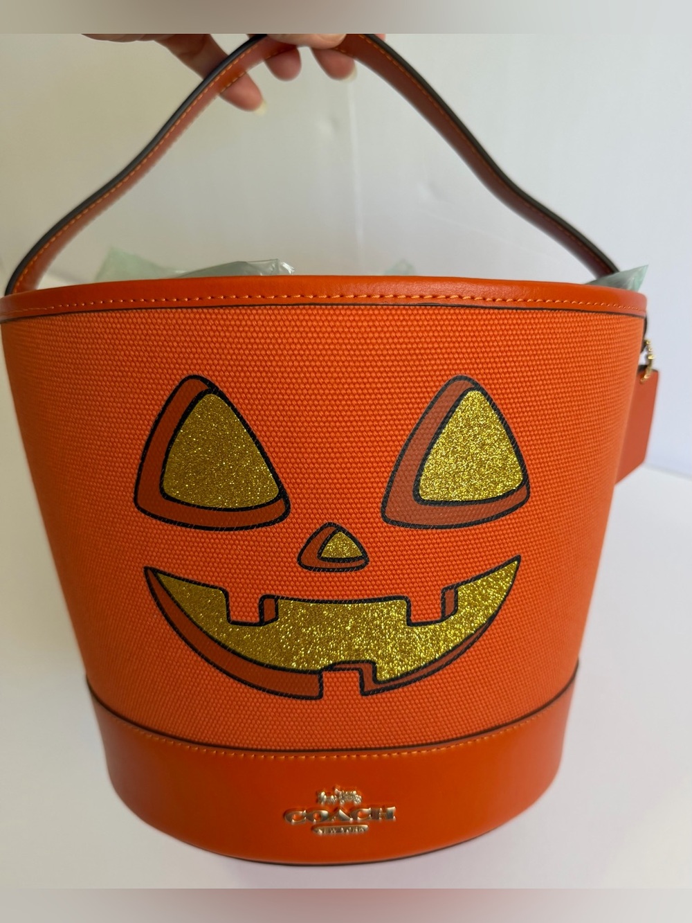 COACH 2024 Halloween Pumpkin Trick or Treat Bucket Bag Gold Glitter NWT CW533 - Picture 2 of 12